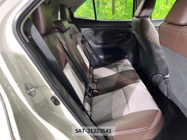 Toyota YARIS CROSS 2022-03 7360690-8