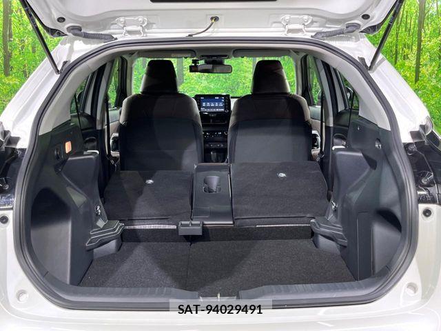 Toyota YARIS CROSS 2021-07 7360697-9