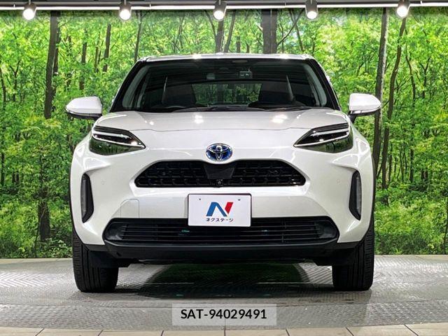 Toyota YARIS CROSS 2021-07 7360697-13