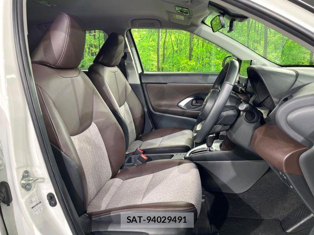 Toyota YARIS CROSS 2021-07 7360697-7