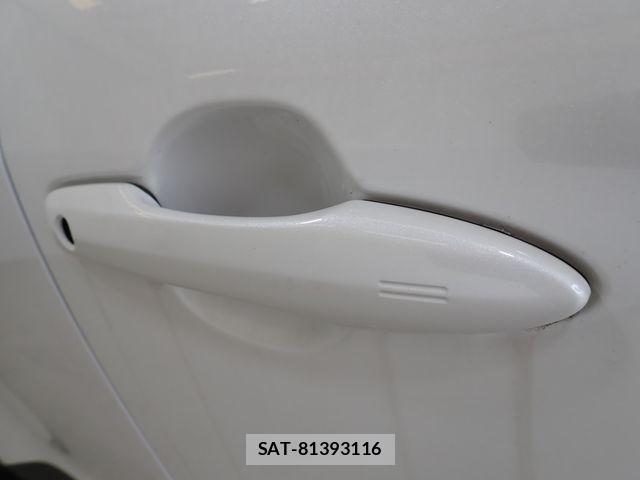 Toyota YARIS CROSS 2024-11 7360679-10