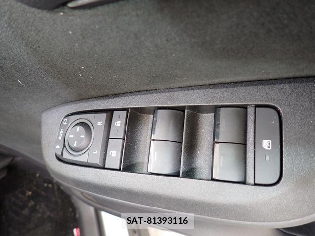 Toyota YARIS CROSS 2024-11 7360679-20