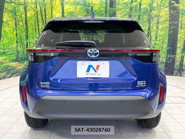 Toyota YARIS CROSS 2023-11 7360702-14