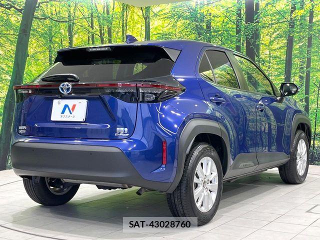 Toyota YARIS CROSS 2023-11 7360702-16
