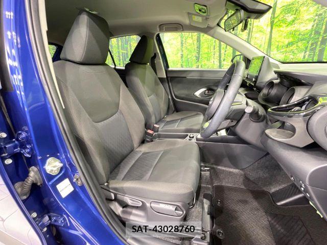 Toyota YARIS CROSS 2023-11 7360702-7