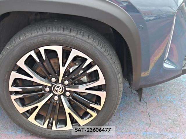 Toyota YARIS CROSS 2025-02 7360686-10
