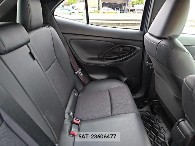 Toyota YARIS CROSS 2025-02 7360686-24
