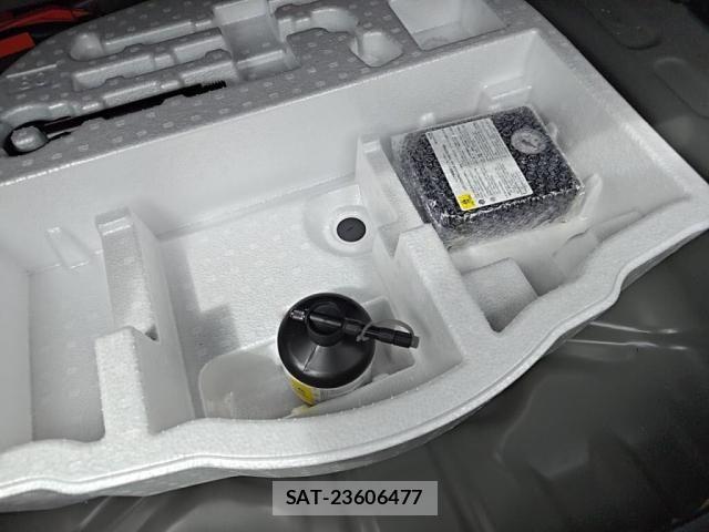 Toyota YARIS CROSS 2025-02 7360686-29