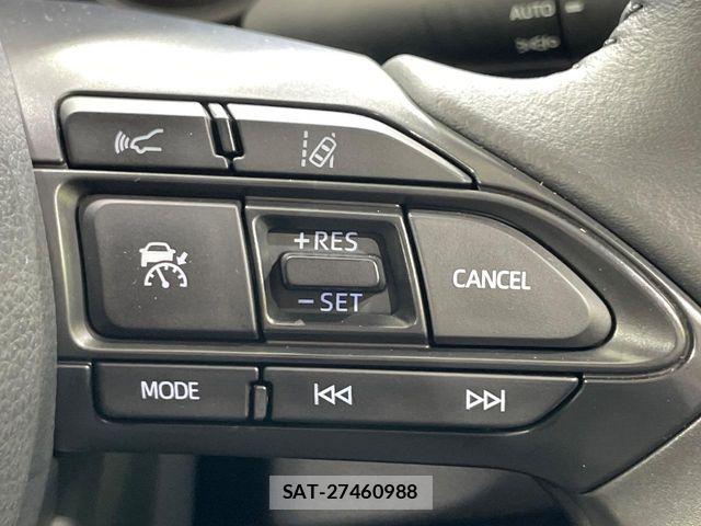 Toyota YARIS CROSS 2021-03 7360703-4