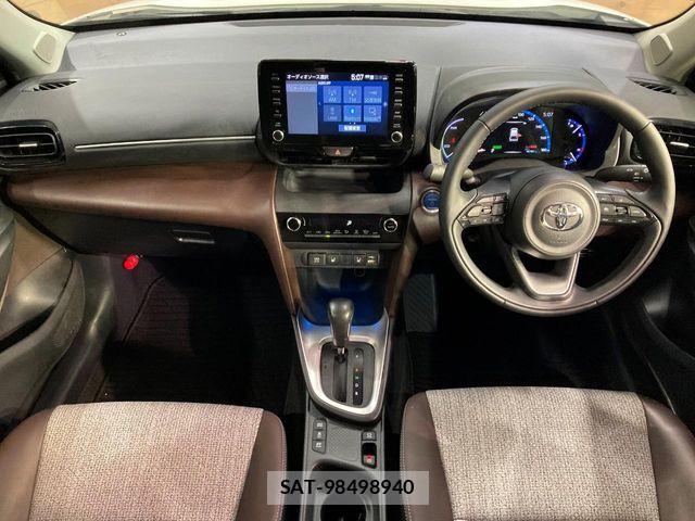 Toyota YARIS CROSS 2021-07 7360695-1