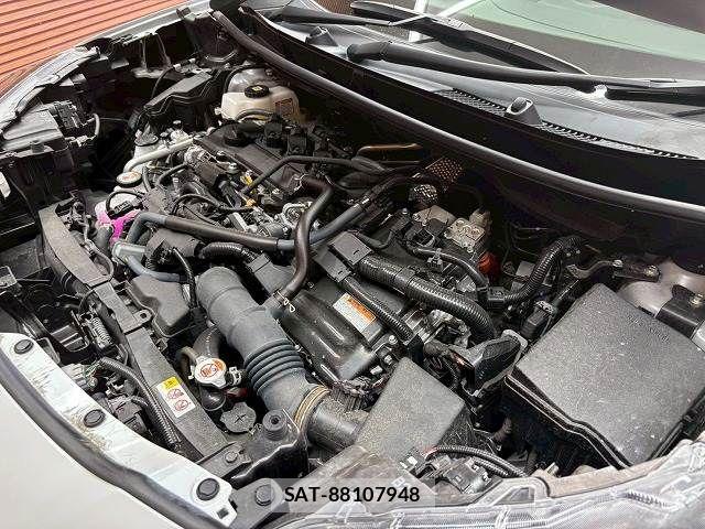 Toyota YARIS CROSS 2023-09 7360693-13