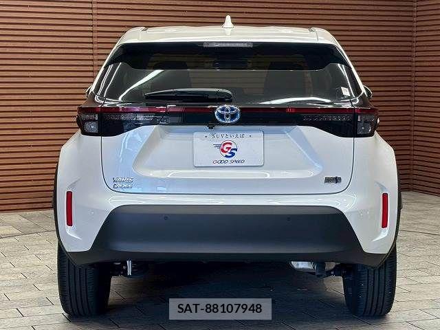 Toyota YARIS CROSS 2023-09 7360693-18