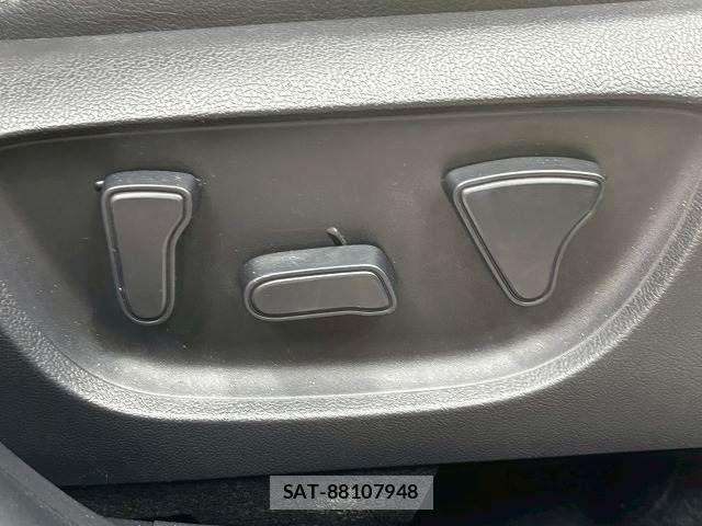 Toyota YARIS CROSS 2023-09 7360693-6