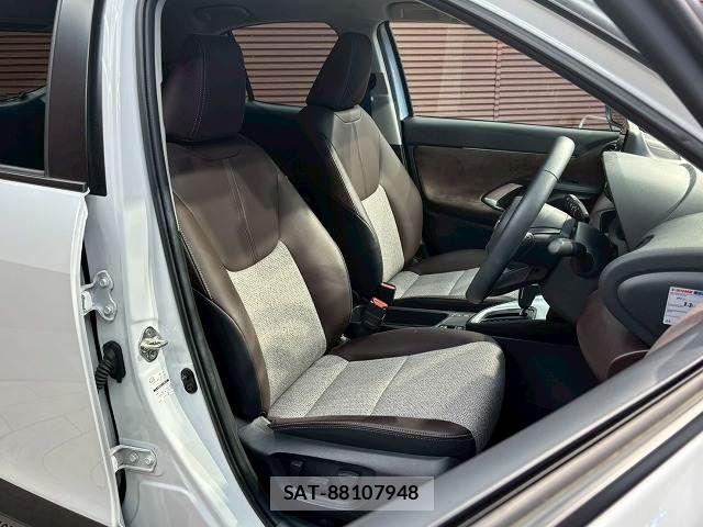 Toyota YARIS CROSS 2023-09 7360693-7