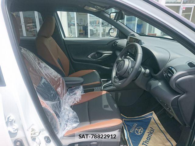 Toyota YARIS CROSS 2026-05 7360681-1