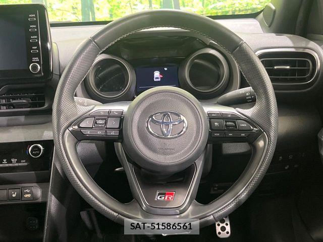Toyota YARIS CROSS 2023-12 7360691-10