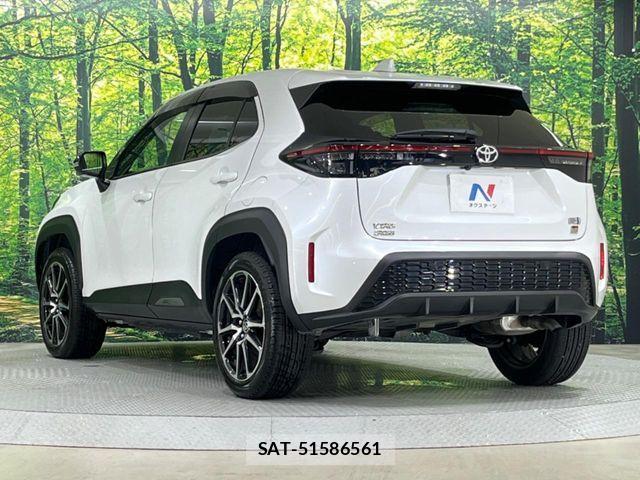 Toyota YARIS CROSS 2023-12 7360691-16
