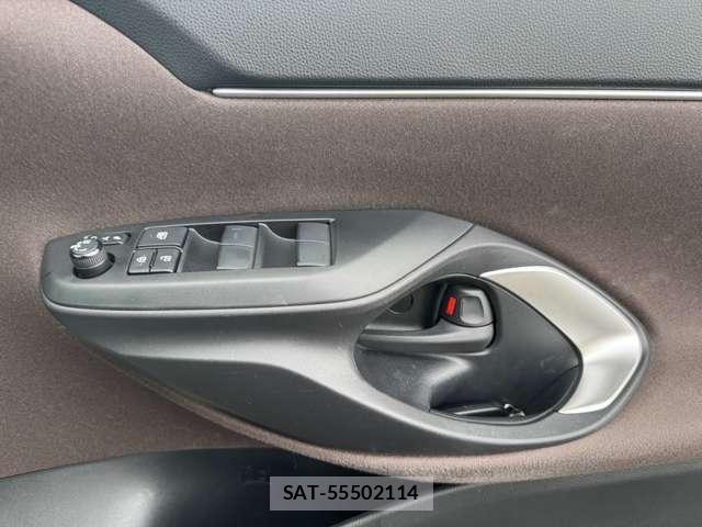 Toyota YARIS CROSS 2021-01 7360699-10