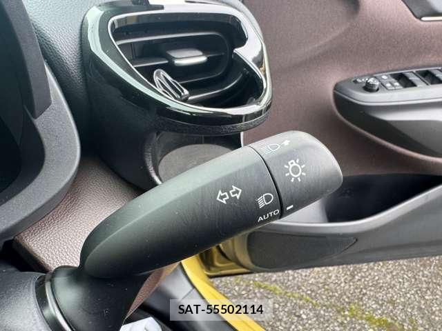 Toyota YARIS CROSS 2021-01 7360699-11