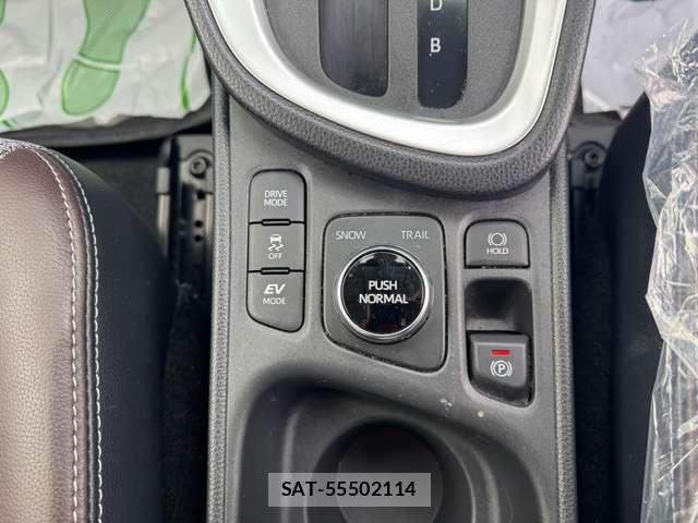 Toyota YARIS CROSS 2021-01 7360699-16