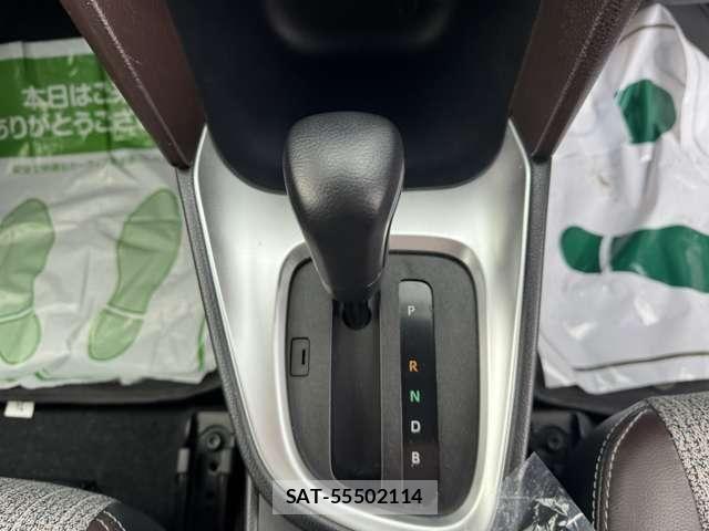 Toyota YARIS CROSS 2021-01 7360699-17
