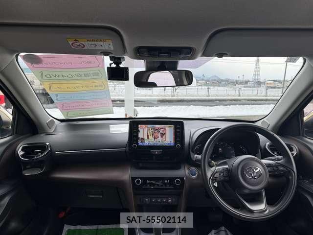 Toyota YARIS CROSS 2021-01 7360699-26