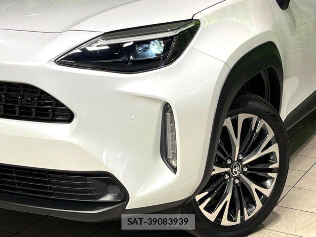 Toyota YARIS CROSS 2023-05 7360676-11
