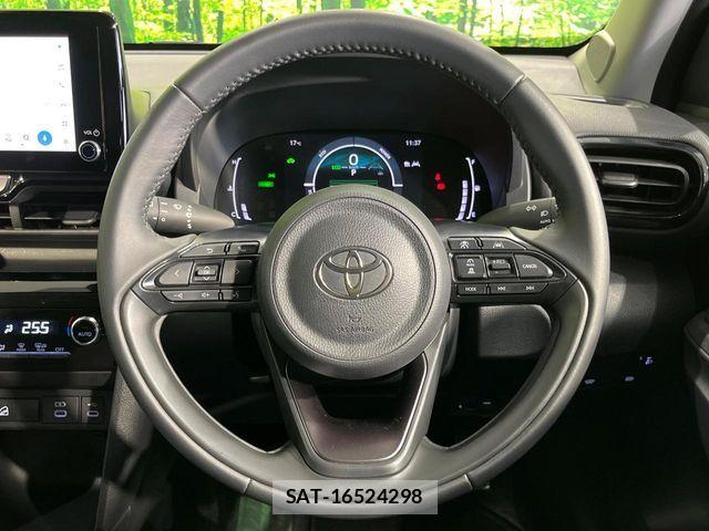 Toyota YARIS CROSS 2025-03 7360685-10