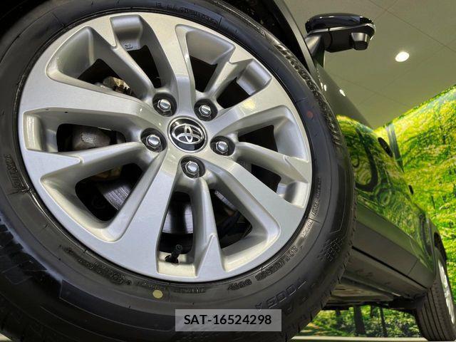 Toyota YARIS CROSS 2025-03 7360685-12