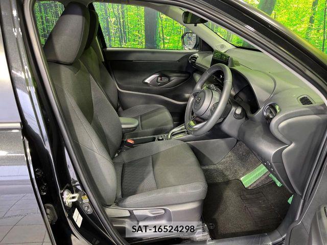 Toyota YARIS CROSS 2025-03 7360685-7