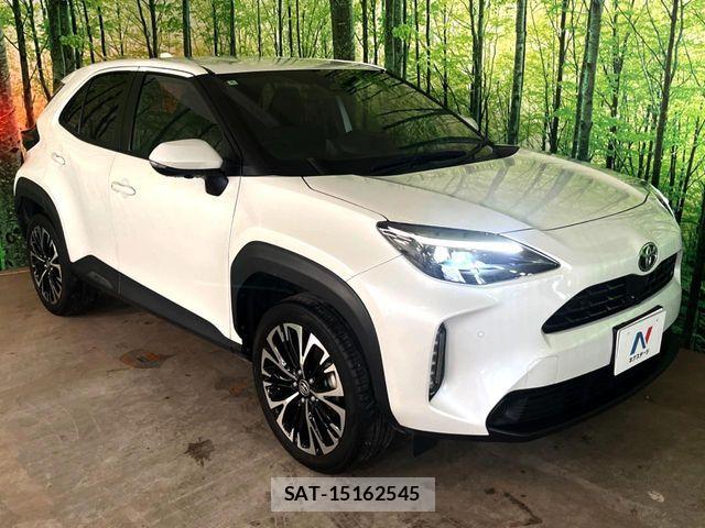 Toyota YARIS CROSS 2024-04 7360688-10