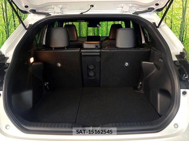 Toyota YARIS CROSS 2024-04 7360688-13