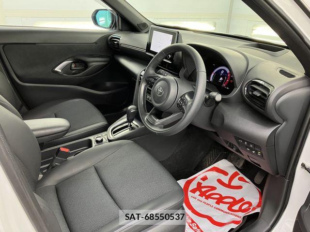 Toyota YARIS CROSS 2024-03 7360678-9