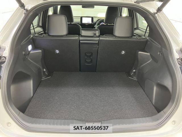 Toyota YARIS CROSS 2024-03 7360678-10