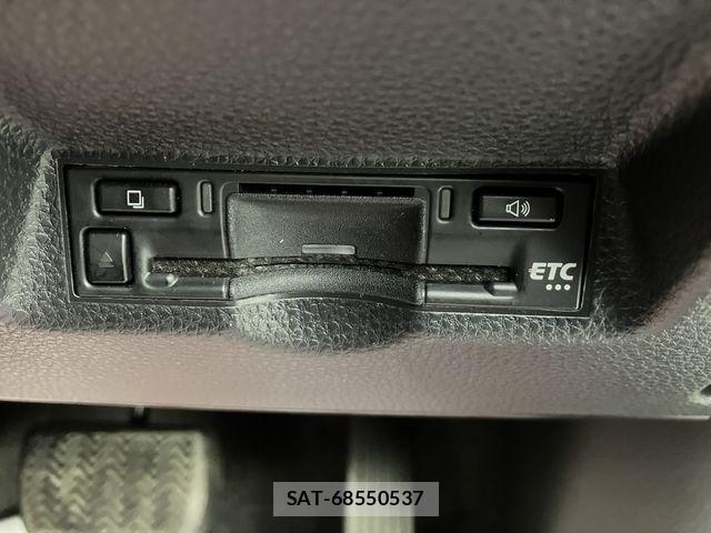 Toyota YARIS CROSS 2024-03 7360678-15