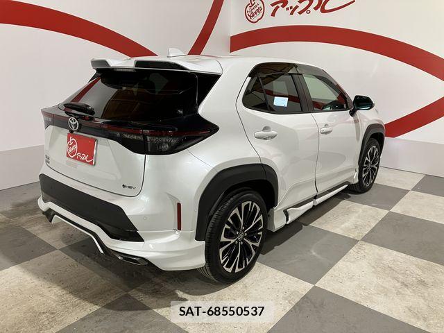 Toyota YARIS CROSS 2024-03 7360678-2