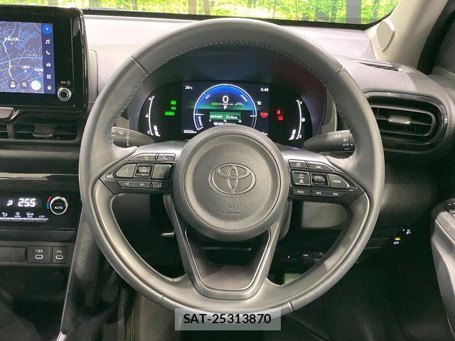 Toyota YARIS CROSS 2024-03 7360698-11