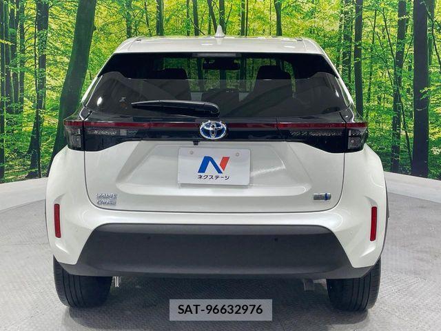Toyota YARIS CROSS 2021-07 7360700-15
