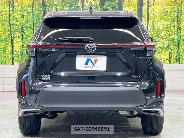 Toyota YARIS CROSS 2024-03 7360683-14