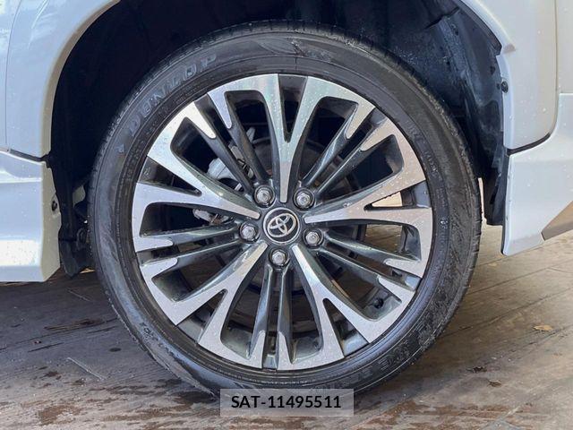 Toyota YARIS CROSS 2023-12 7360687-12