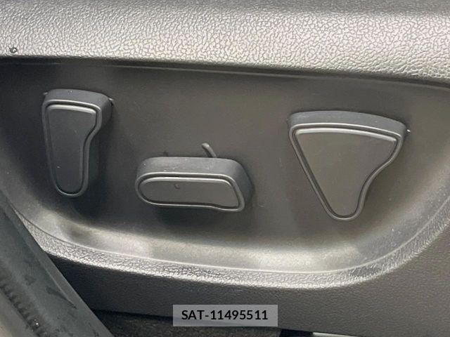 Toyota YARIS CROSS 2023-12 7360687-6