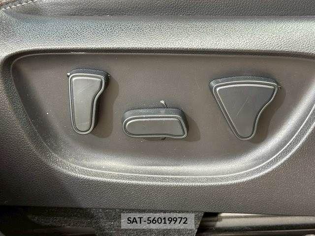 Toyota YARIS CROSS 2021-09 7378982-10