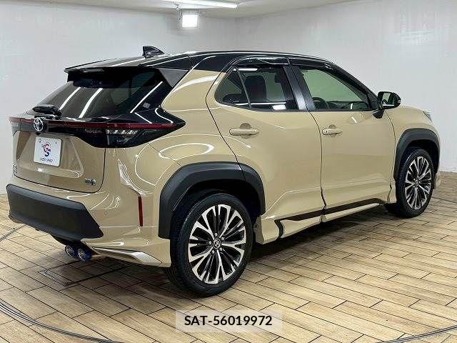 Toyota YARIS CROSS 2021-09 7378982-16