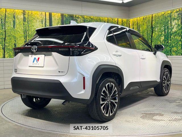 Toyota YARIS CROSS 2024-06 7395051-15