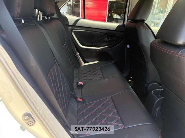 Toyota YARIS CROSS 2022-07 7395076-14