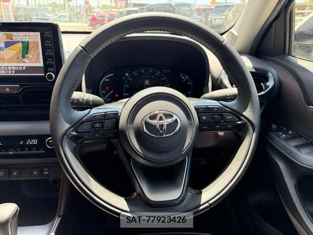 Toyota YARIS CROSS 2022-07 7395076-15