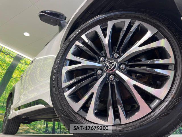 Toyota YARIS CROSS 2022-04 7395069-12