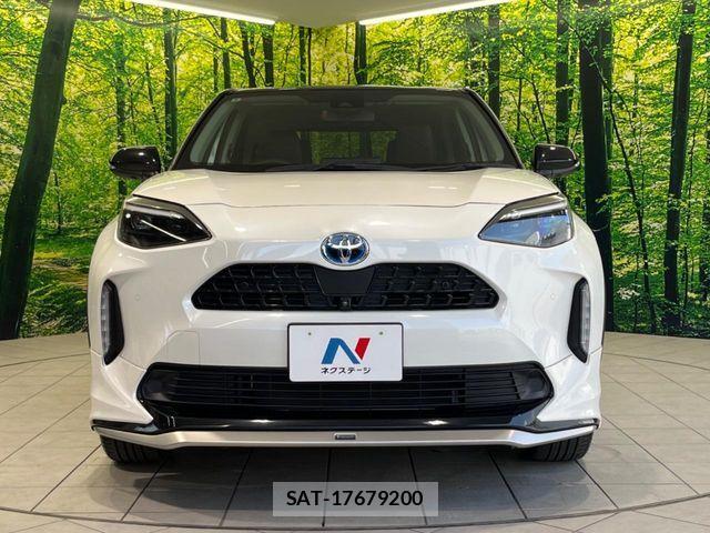 Toyota YARIS CROSS 2022-04 7395069-13
