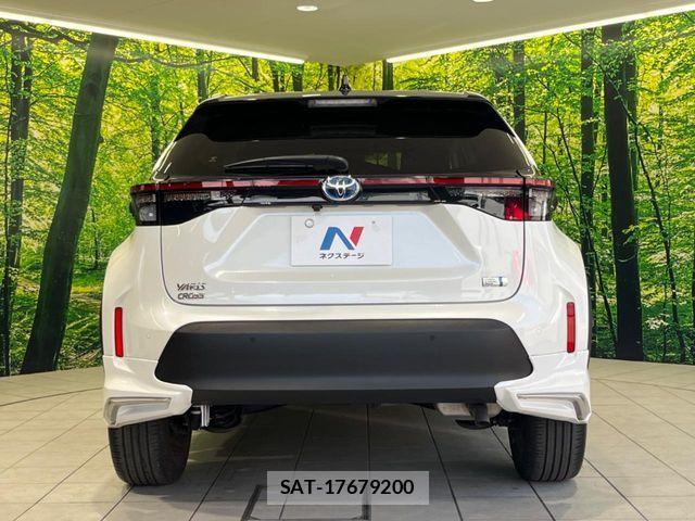 Toyota YARIS CROSS 2022-04 7395069-14