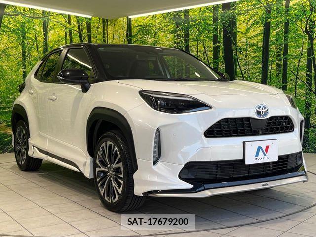 Toyota YARIS CROSS 2022-04 7395069-15